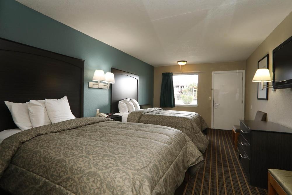 Executive Inn - Panama City Beach